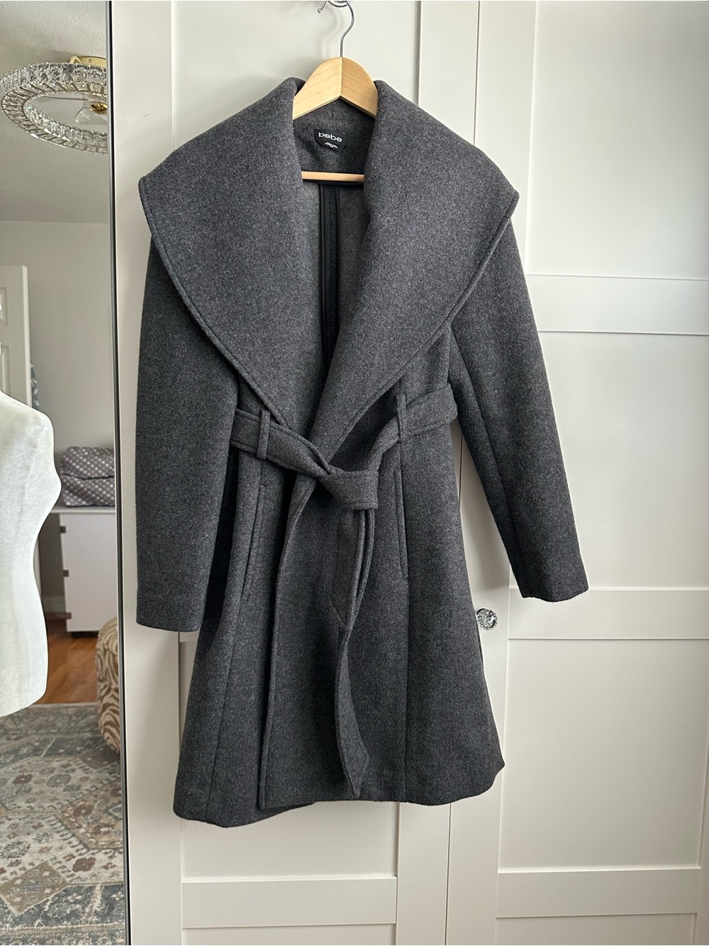 bebe Charcoal Gray Belted Shawl-Collar Trench Coat - Picture 9 of 9